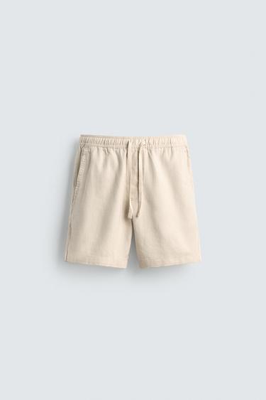 SHORT REGULAR FIT STRUCTURÉ - Beige clair de Zara