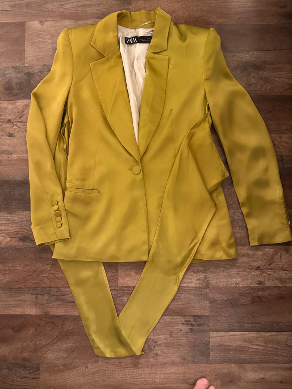 TIED SATIN EFFECT BLAZER