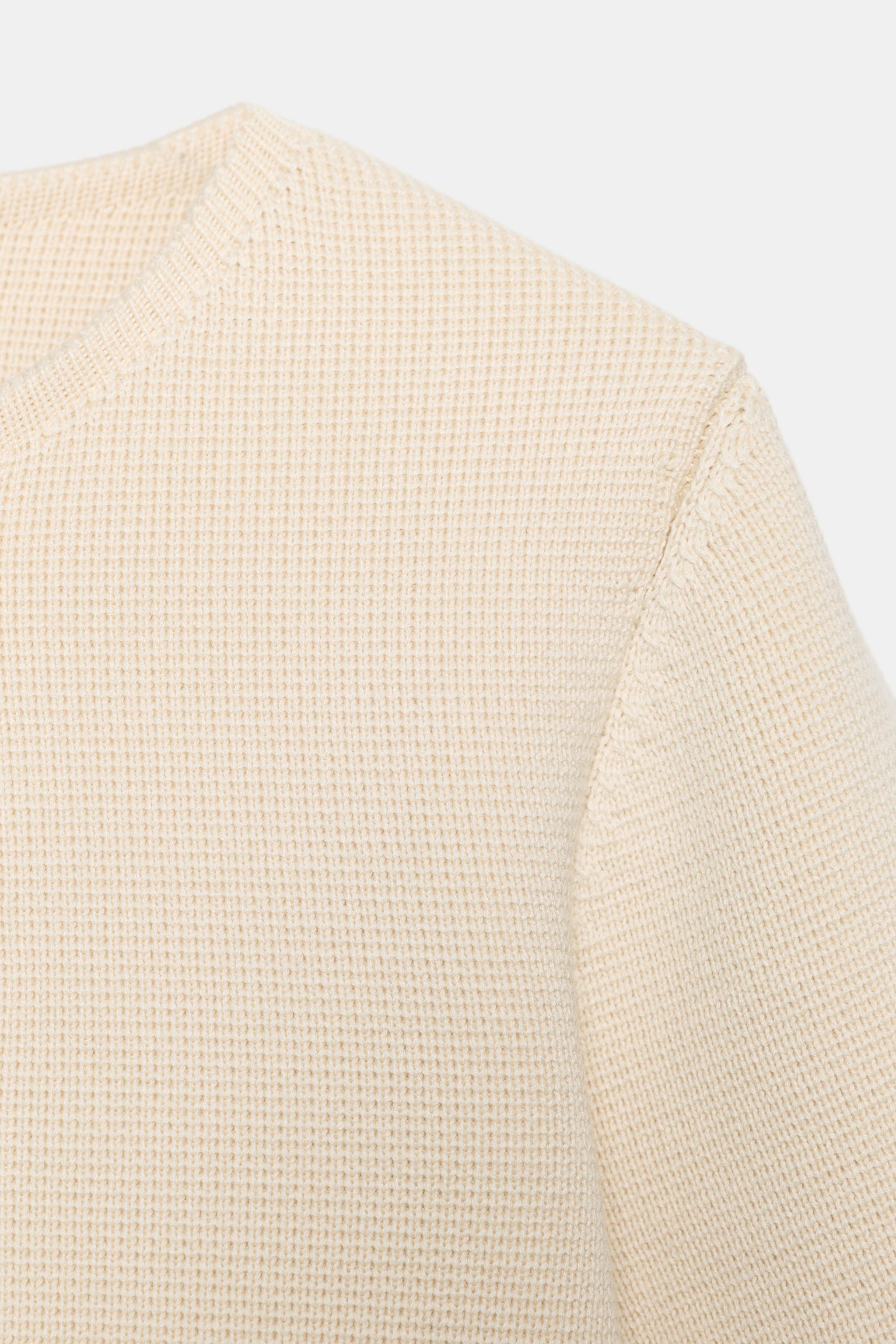 CROPPED KNIT CARDIGAN
