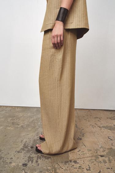 PANTALON À PINCES À RAYURES EN LIN ZW COLLECTION - Camel clair de Zara - Image 4