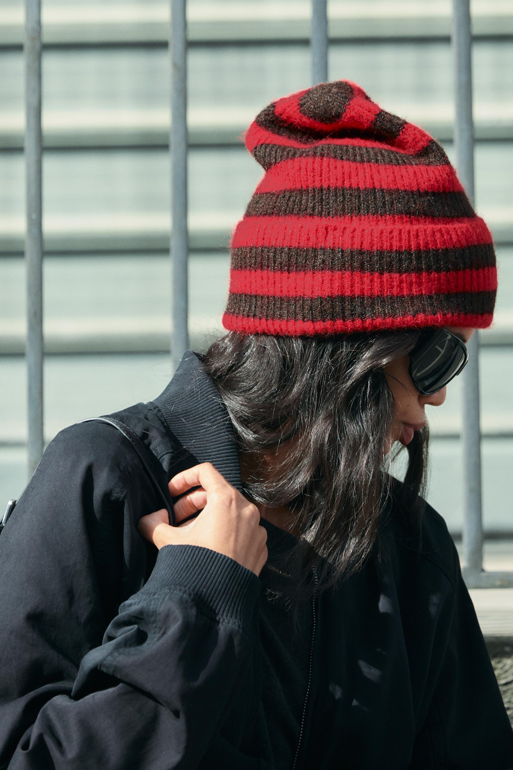 STRIPED CUFFED BEANIE
