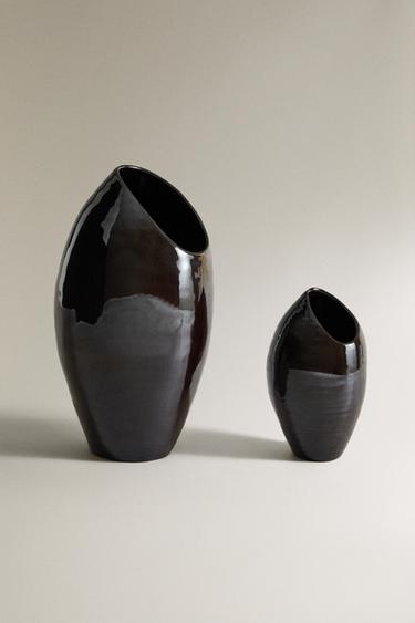 IRREGULAR ROUNDED CERAMIC VASE - Brown by Zara