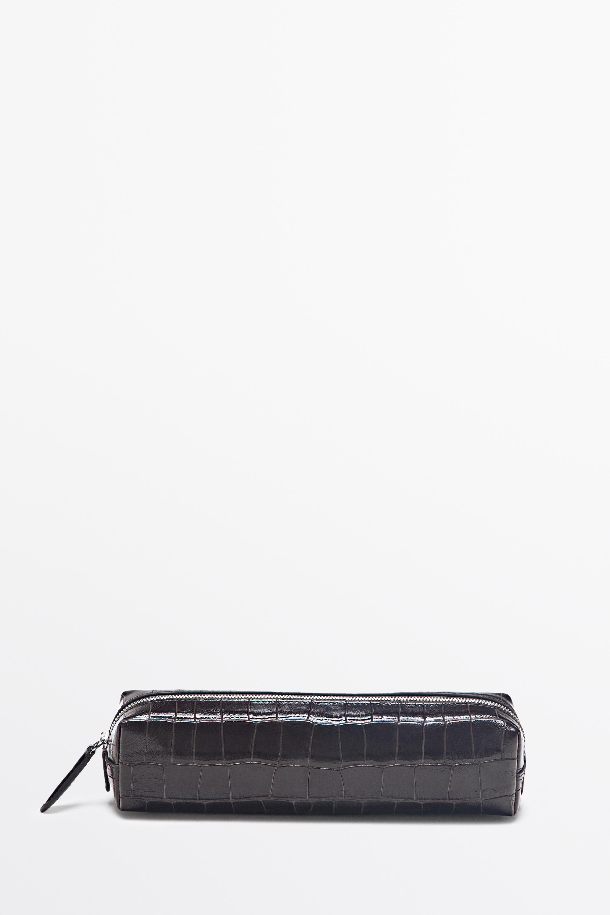 Trousse en cuir texturé