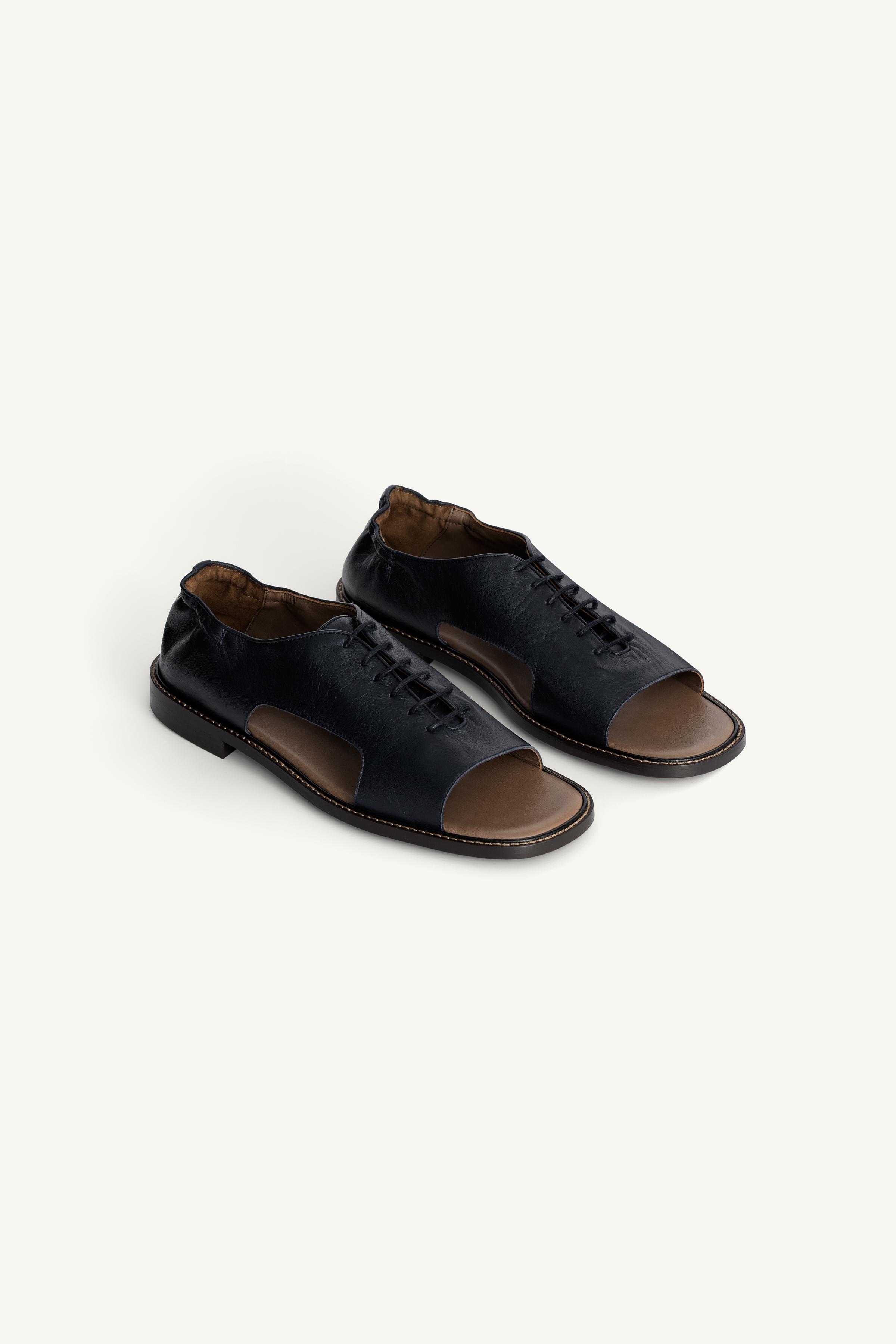 LEATHER SHOES
