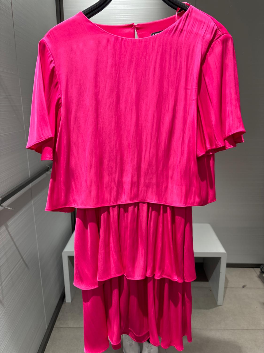 RUFFLED DRESS