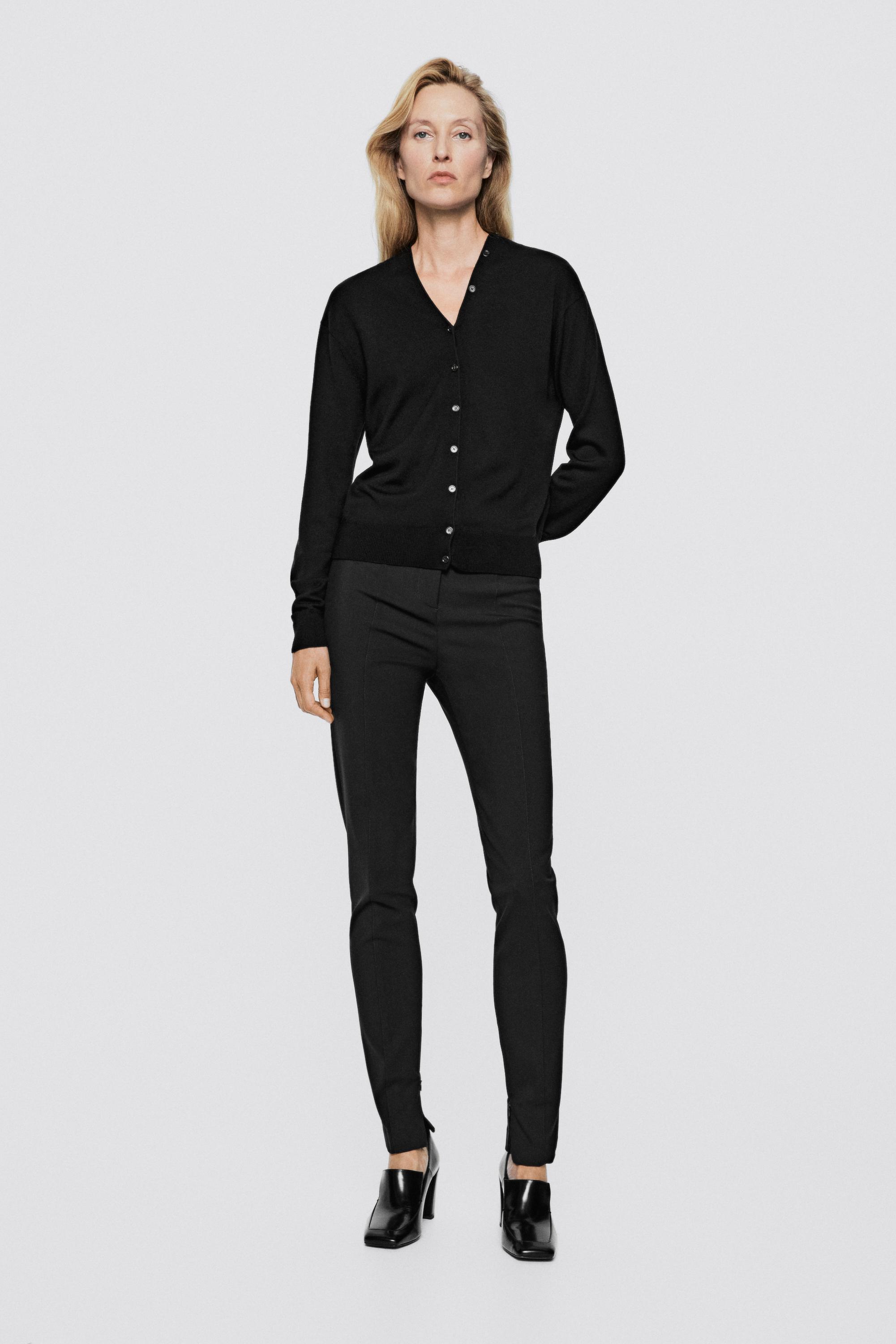 100% wool knit cardigan with button detail - LIMITED EDITION