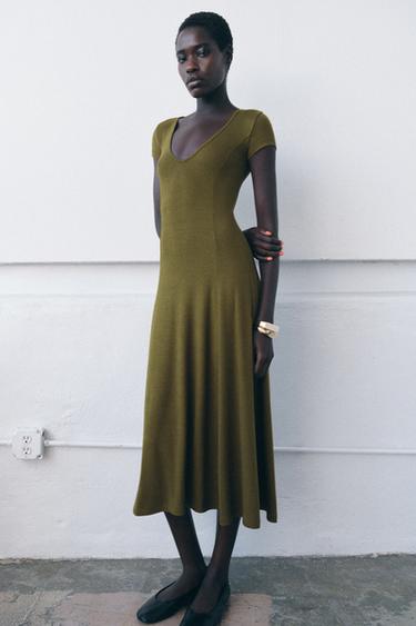 Zara LONG RIBBED DRESS - Dark olive