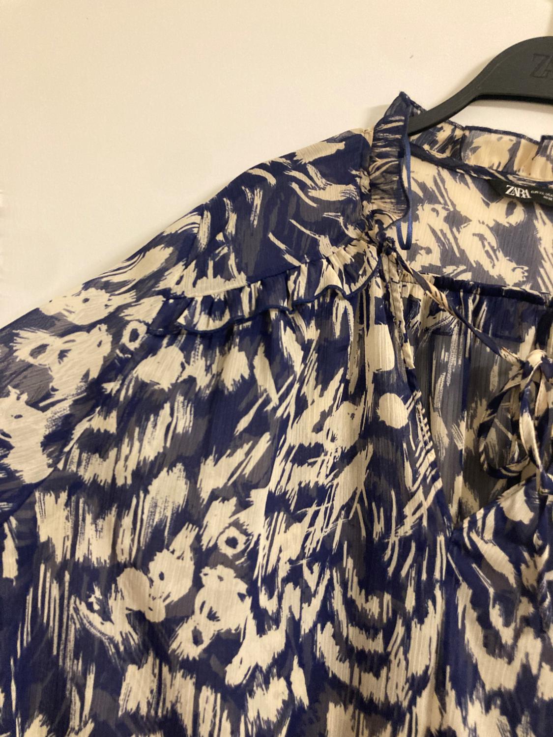 PRINTED BLOUSE WITH RUFFLES - Image 5