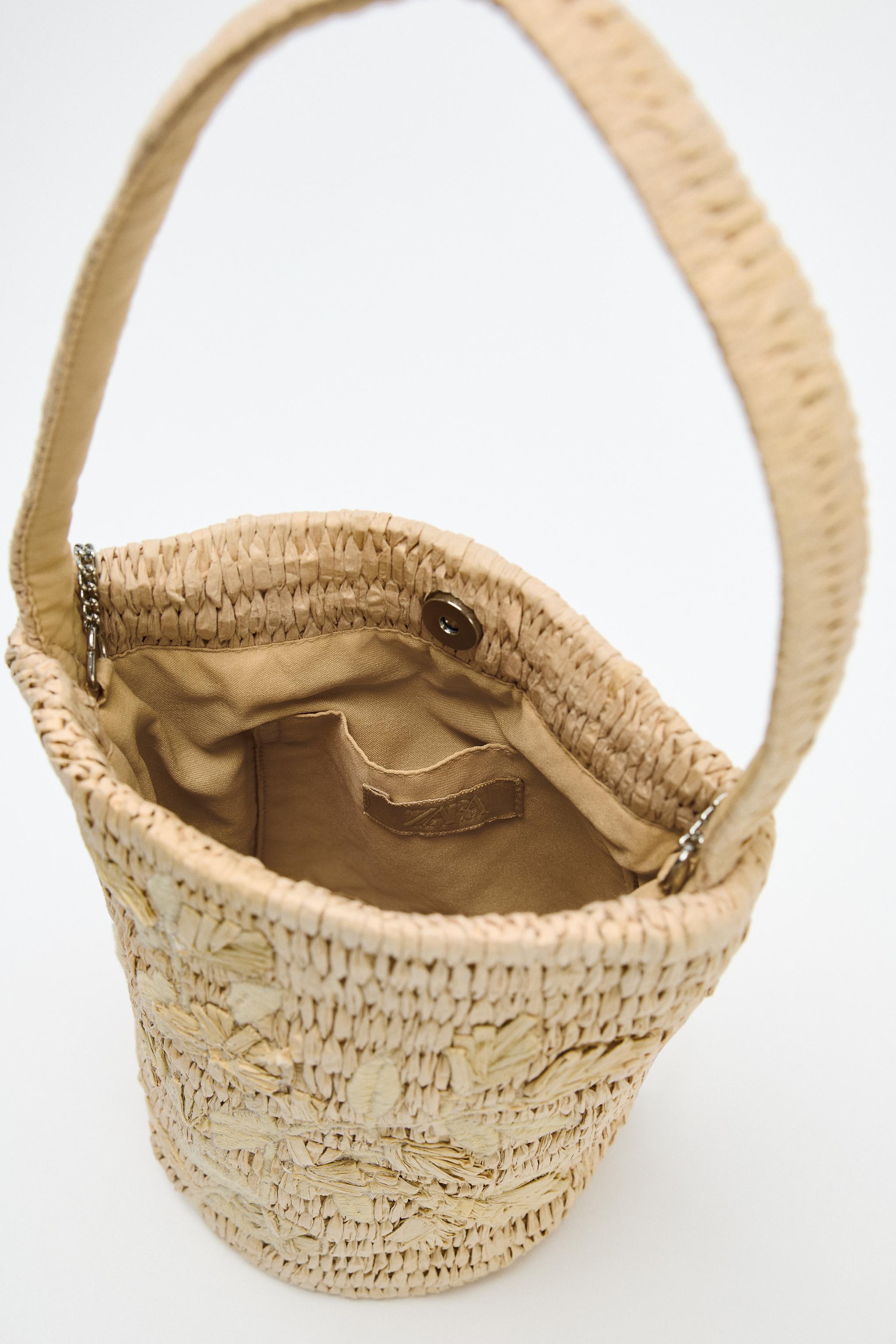 PANIER TRESSÉ MOTIFS
