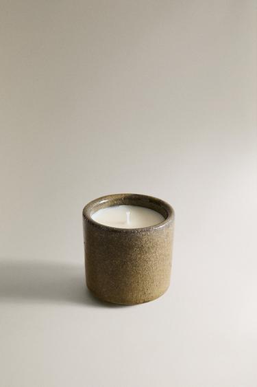 (125 G) CAFÉ AMBRE SCENTED CANDLE - camel by Zara
