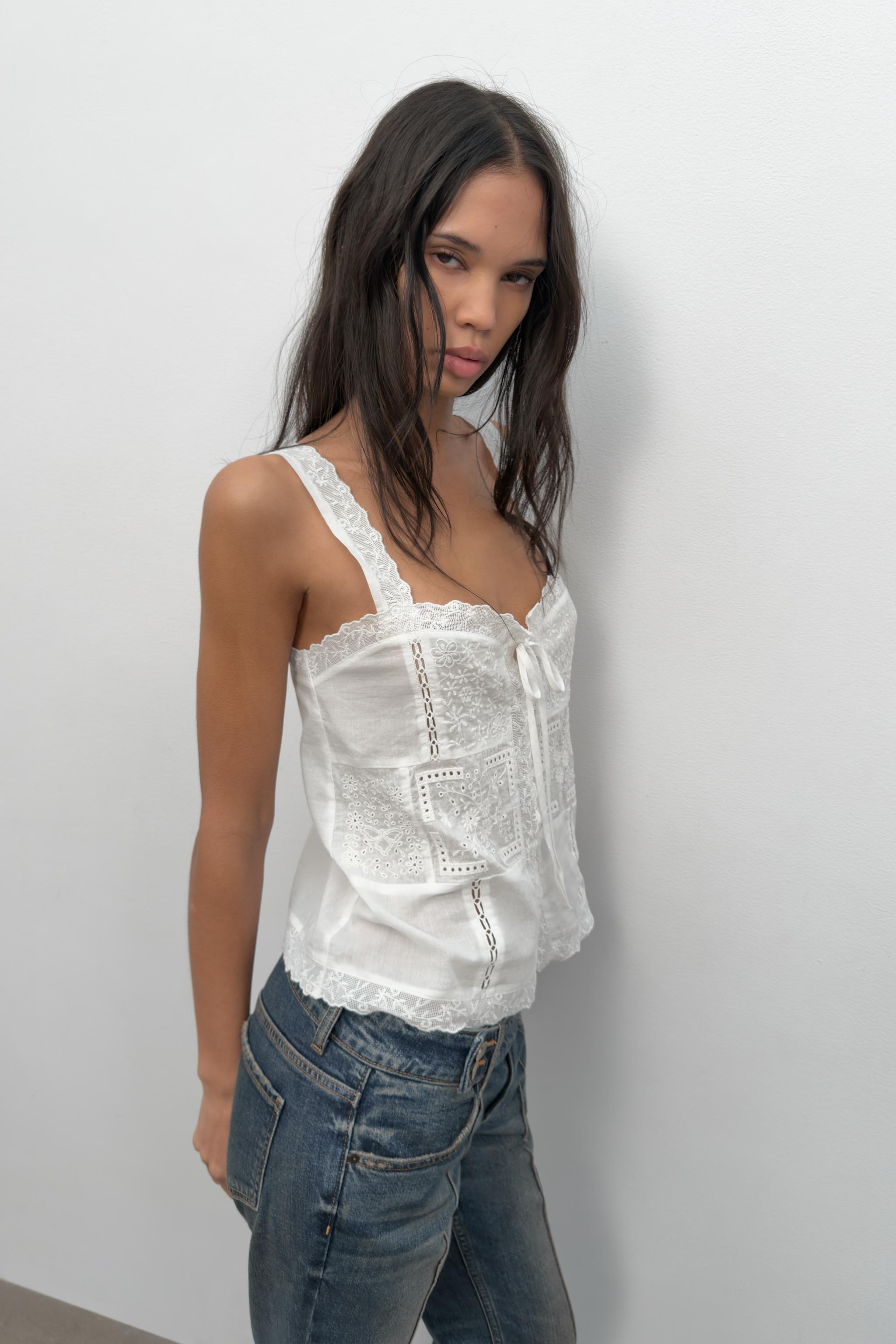 EMBROIDERED STRAP TOP