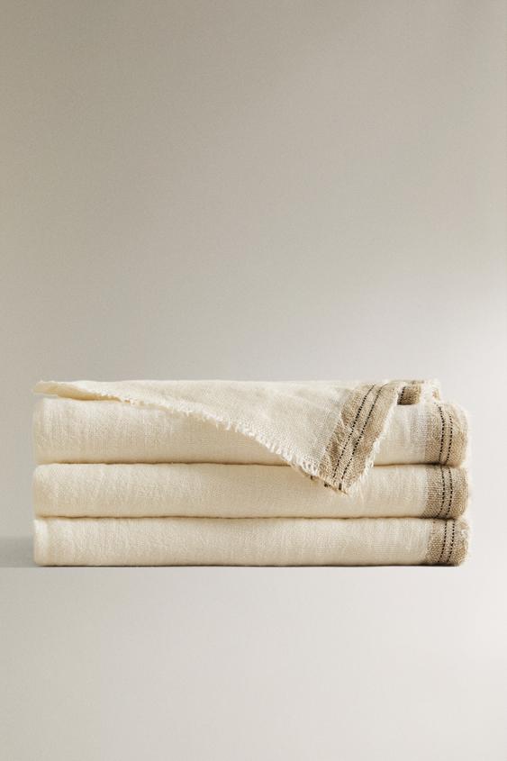 FRAYED LINEN TABLECLOTH - Oyster-white | ZARA United States