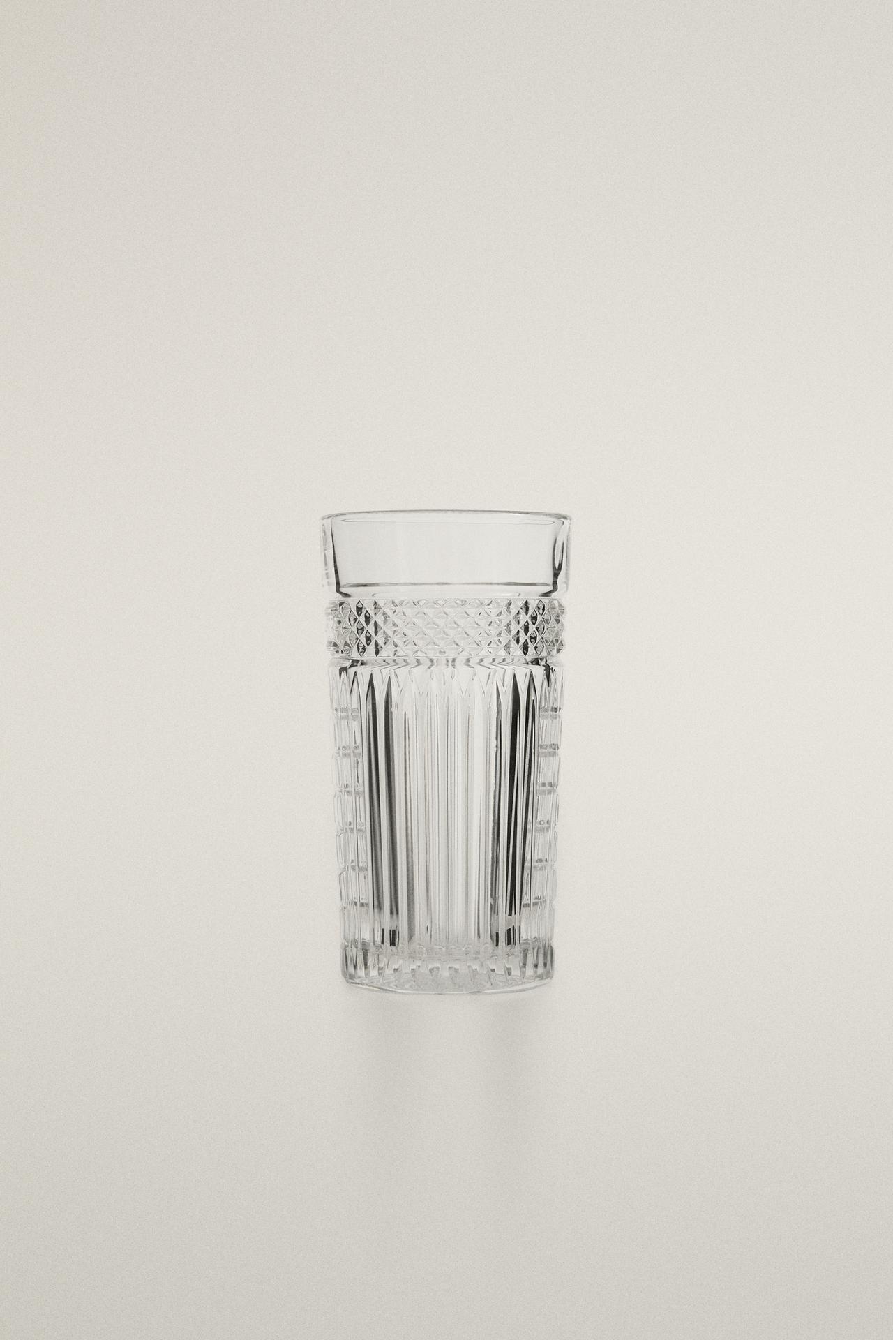 GLASS SOFT DRINK TUMBLER WITH RAISED DESIGN — Transparent