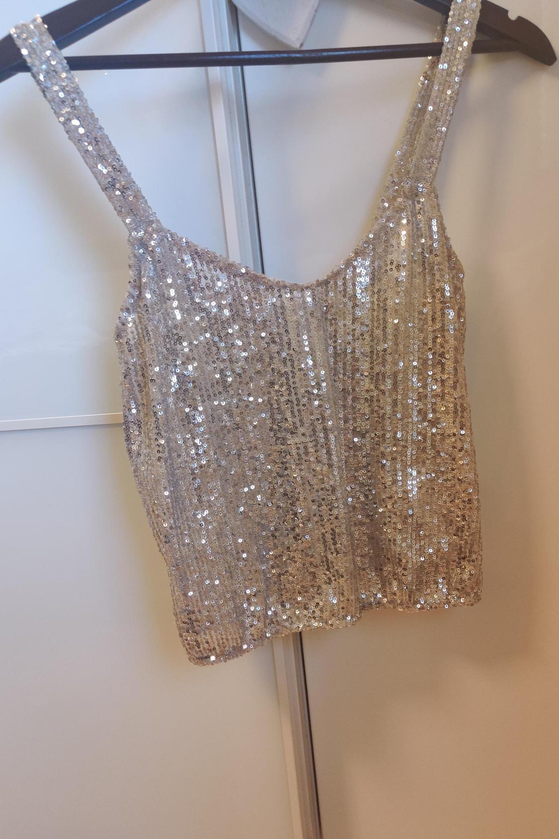 SEQUINNED T-SHIRT