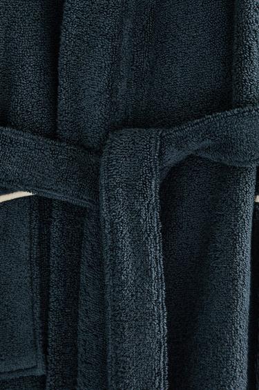 EXTRA WEICHER BADEMANTEL MIT FESTON (380 G/M²) - Tintenblau von Zara