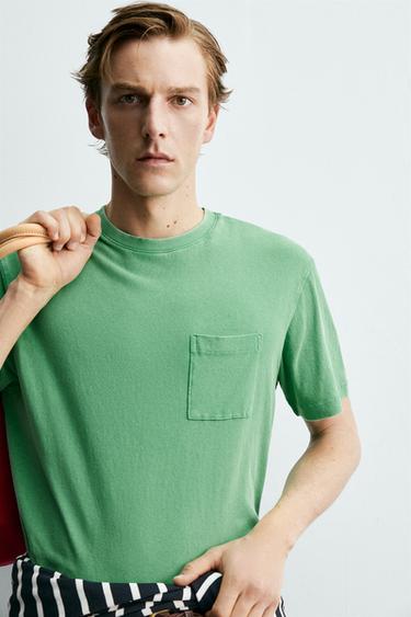 T-SHIRT POCHE AARON LEVINE X ZARA - Vert de Zara - Image 4
