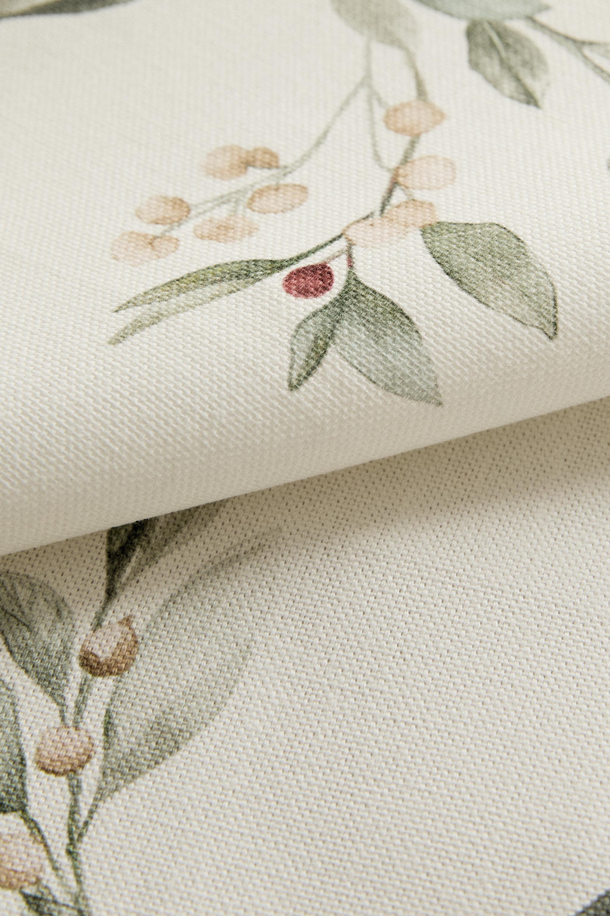 COTTON CHRISTMAS LEAF PRINT NAPKINS (PACK OF 2)