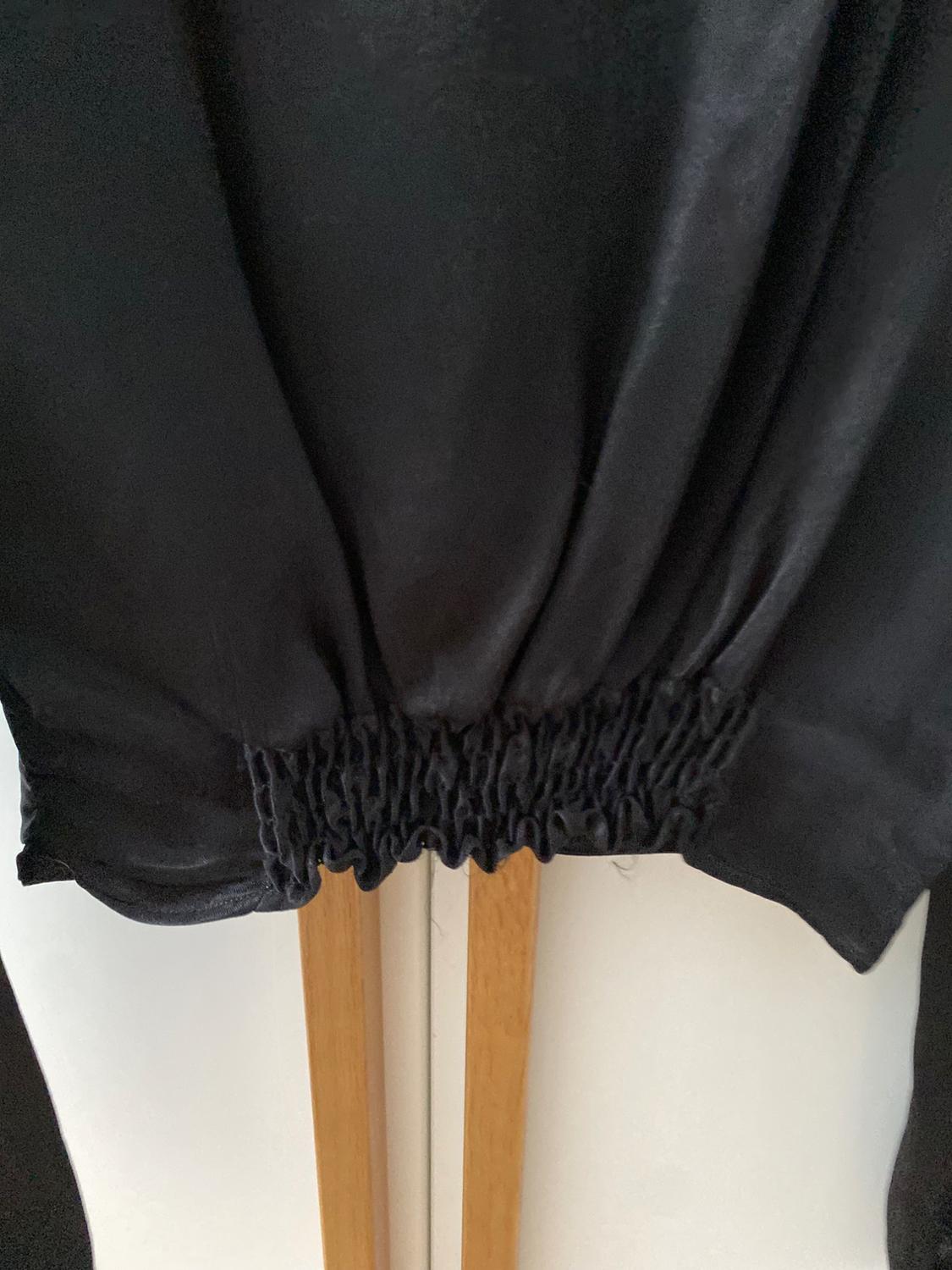 SATIN TOP WITH KNOT - Image 5