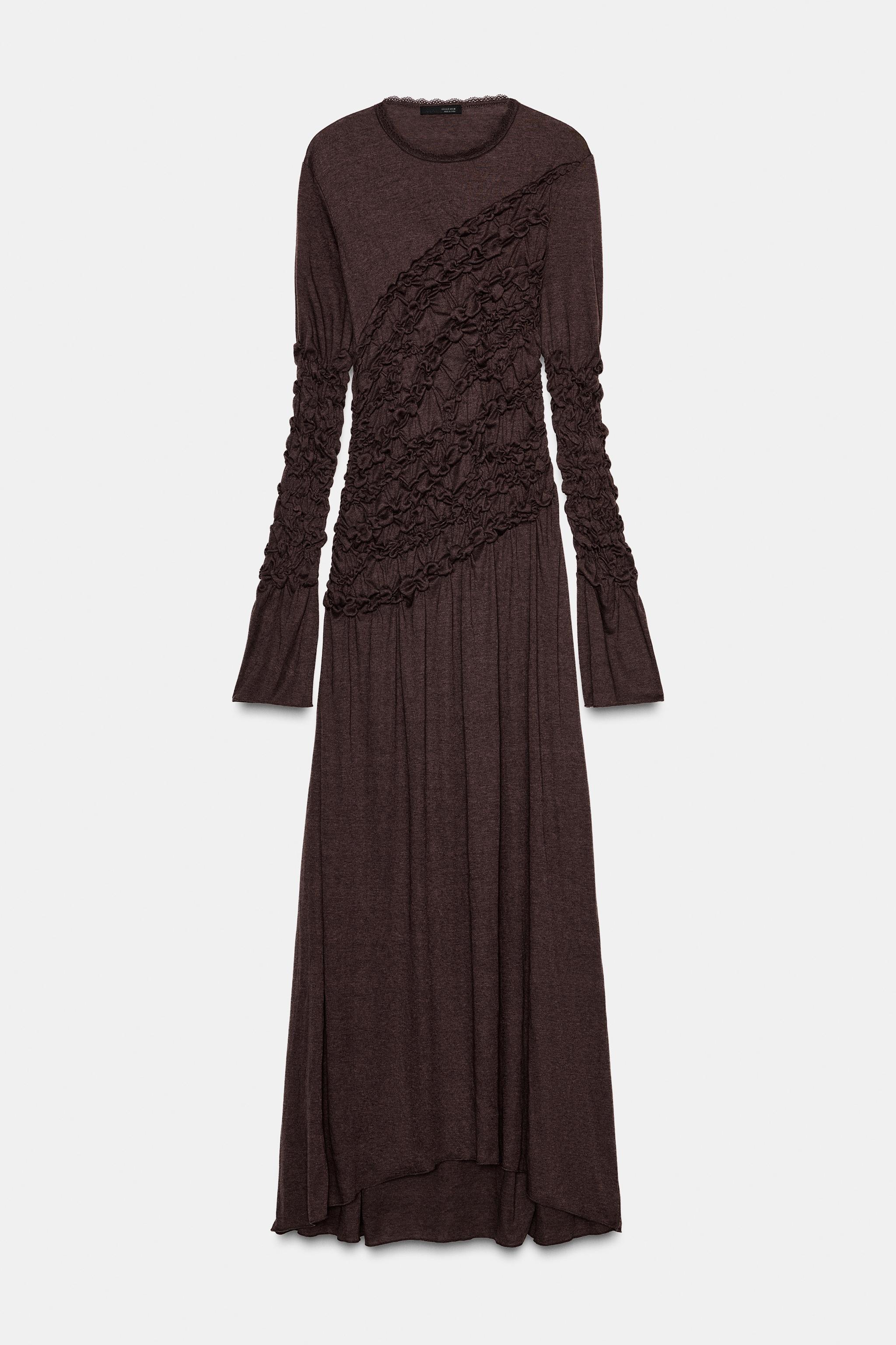 ROBE MI-LONGUE À PLIS