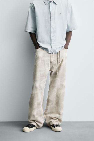BAGGY FIT JEANS - Printed by Zara