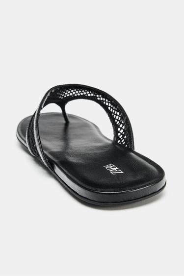 SANDALES PLATES EN RÉSILLE - Noir de Zara - Image 4