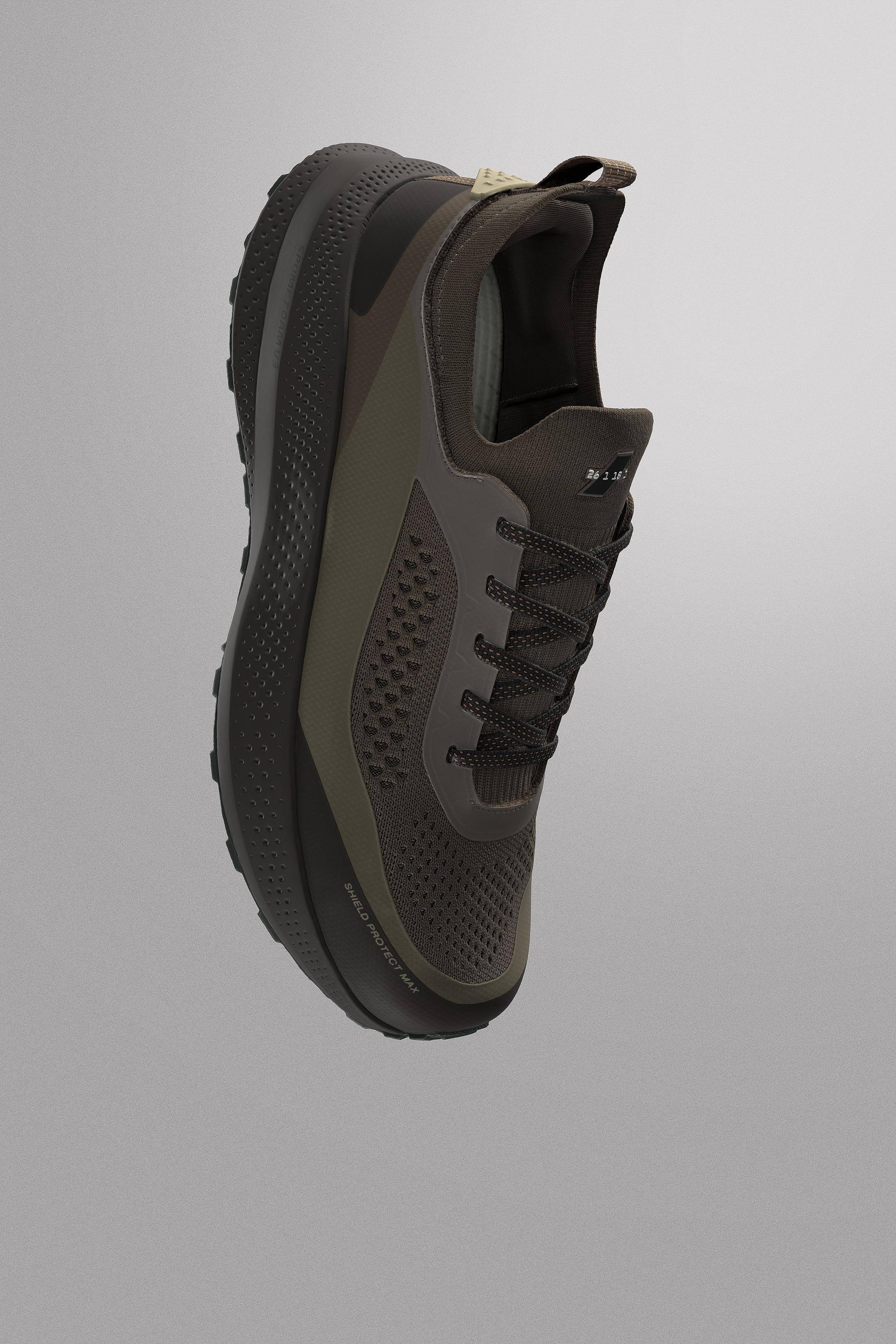 RUNNING SHOE - Brown by Zara