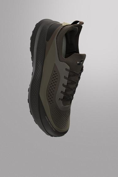 КРОССОВКИ ДЛЯ БЕГА — КОРИЧНЕВЫЙ от Zara — изображение 0