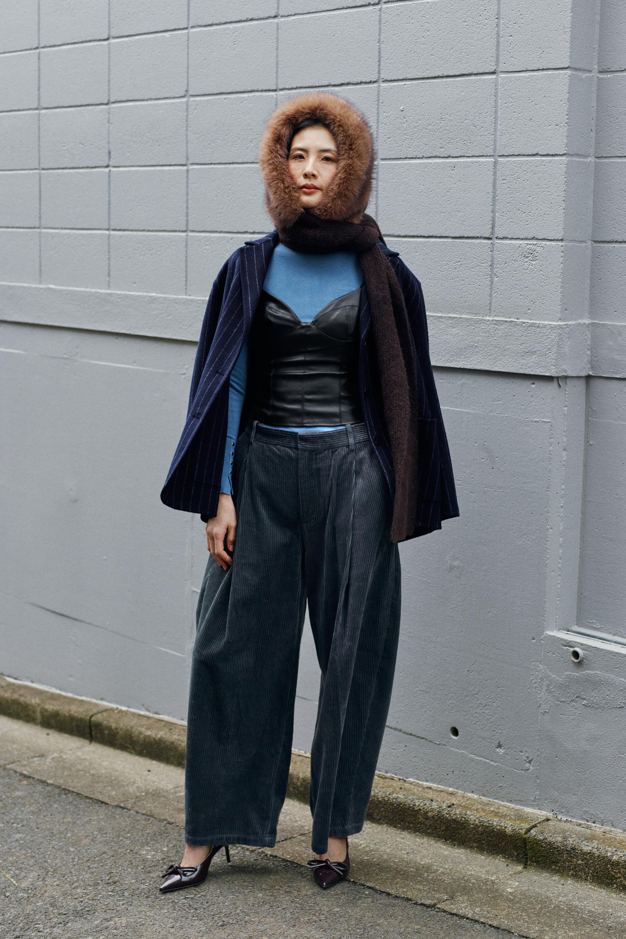 フェイクレザー コルセットトップス - ブラック | ZARA Japan / 日本