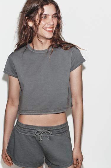 T-SHIRT COURT EFFET DÉLAVÉ - Plomb de Zara