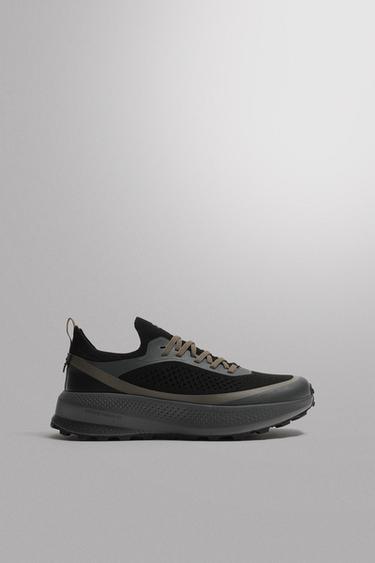 ZAPATILLA DE CORRER - Negro de Zara - Imagen 0