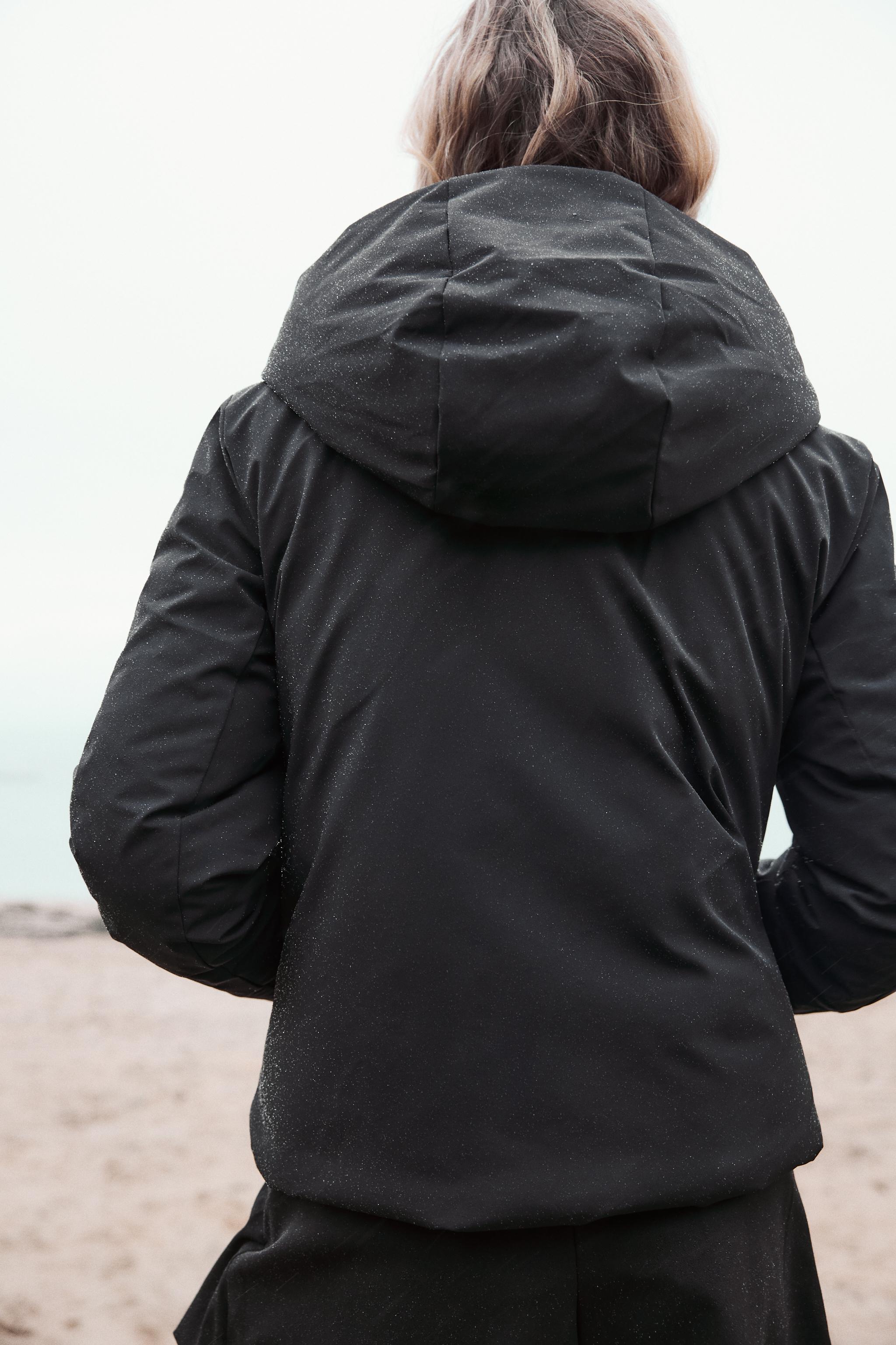 SHORT WATER AND WIND PROTECTION ANORAK - Black | ZARA South