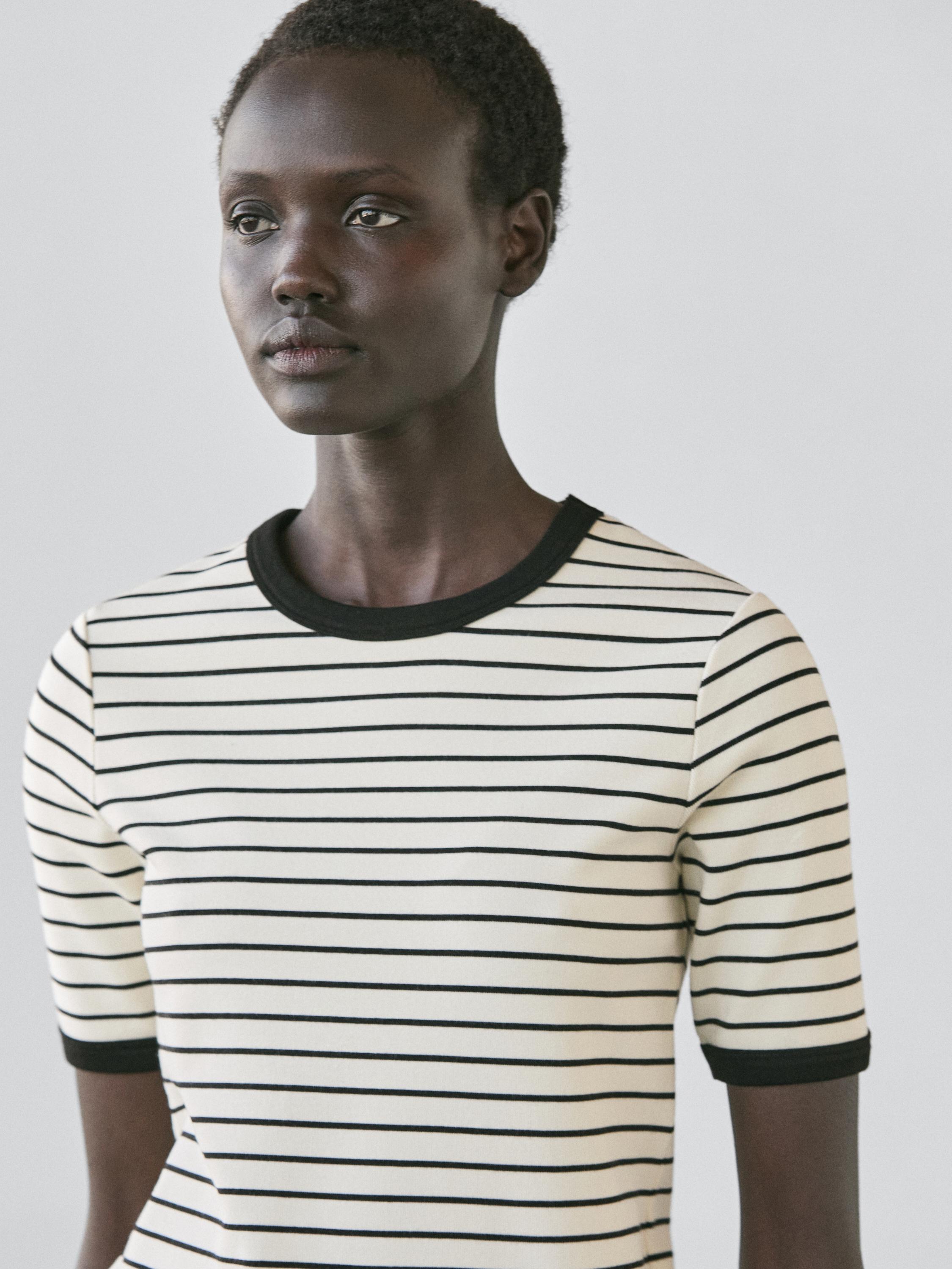 T-shirt à manches courtes rayures contrastantes