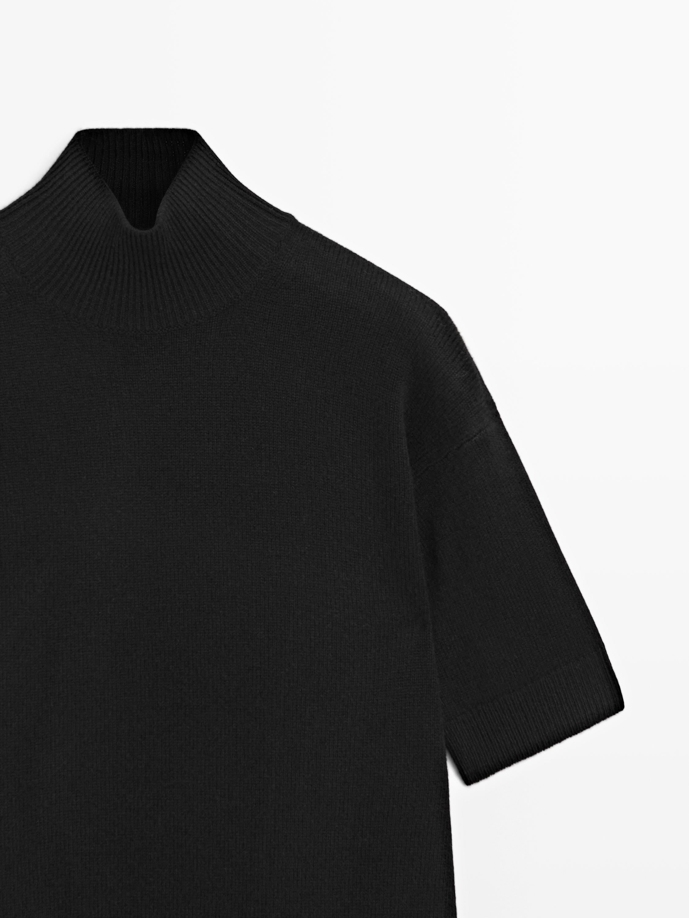 Short sleeve 100% wool knit sweater