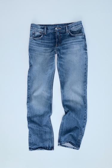 LOW-RISE SLUNG JEANS - Blau von Zara
