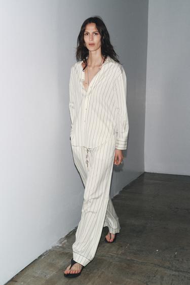 قميص OVERSIZE مخطط ZW COLLECTION - أبيض الخاص بـ Zara - صورة 0