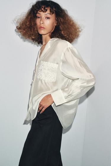 CHEMISE BRODÉE À POCHE ZW COLLECTION - Blanc cassé de Zara