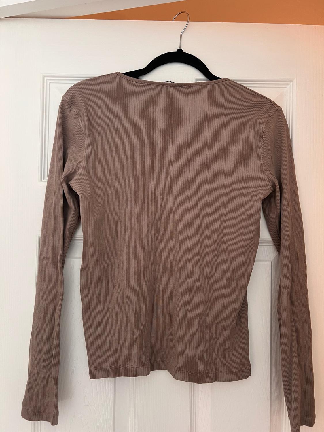 BUTTONED RIBBED T-SHIRT - Image 2
