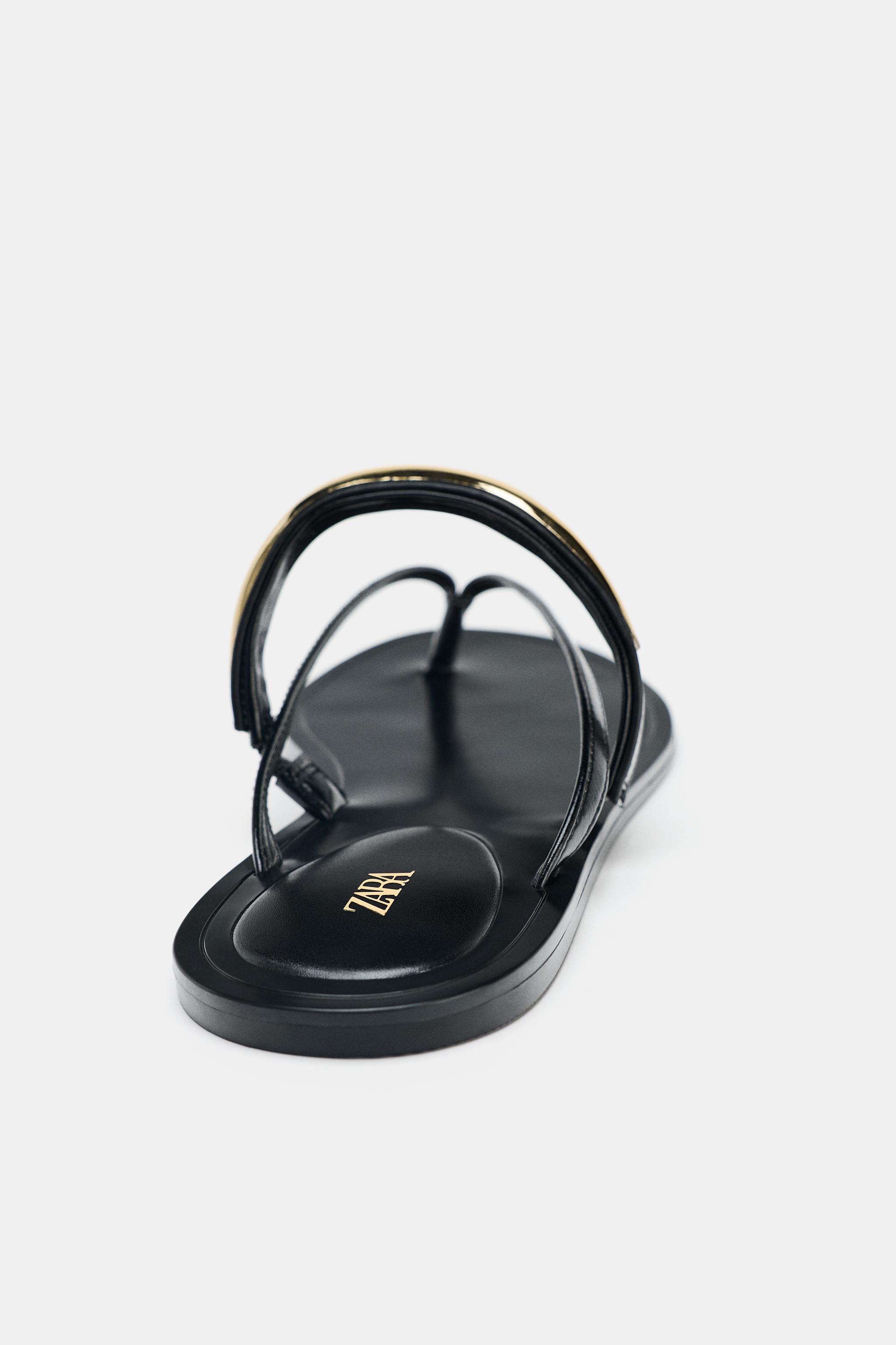 SANDALES DÉCOR MÉTALLIQUE