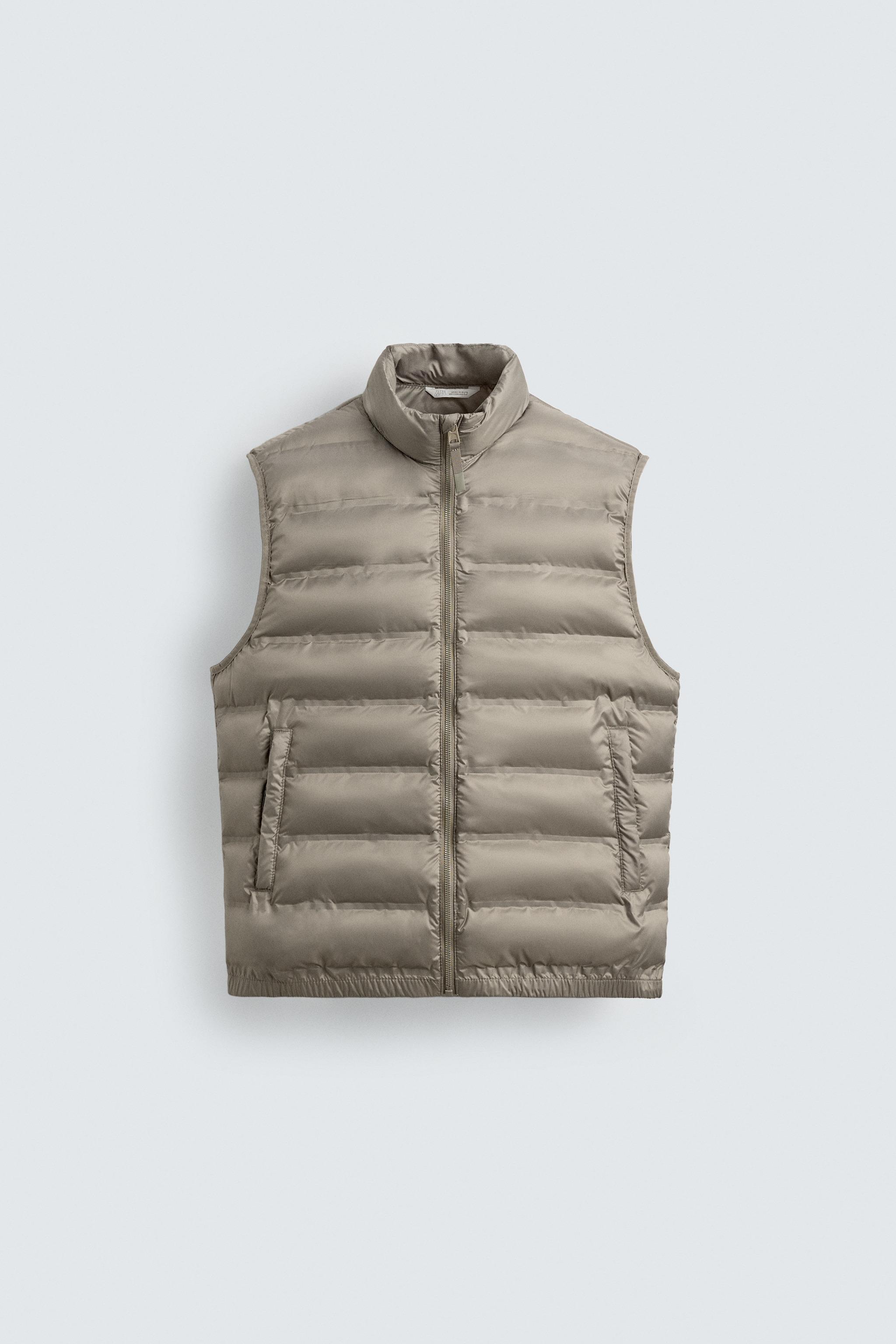 LIGHTWEIGHT WATER REPELLENT PUFFER VEST