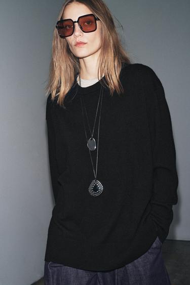 OVERSIZED 100% WOOL KNIT SWEATER - Black by Zara