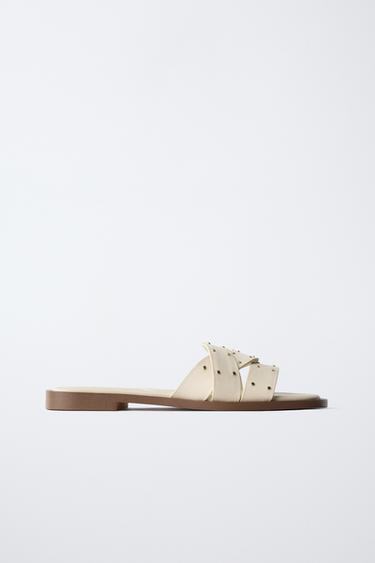 STUDDED CROSSOVER FLAT SANDALS - Ecru White by Zara