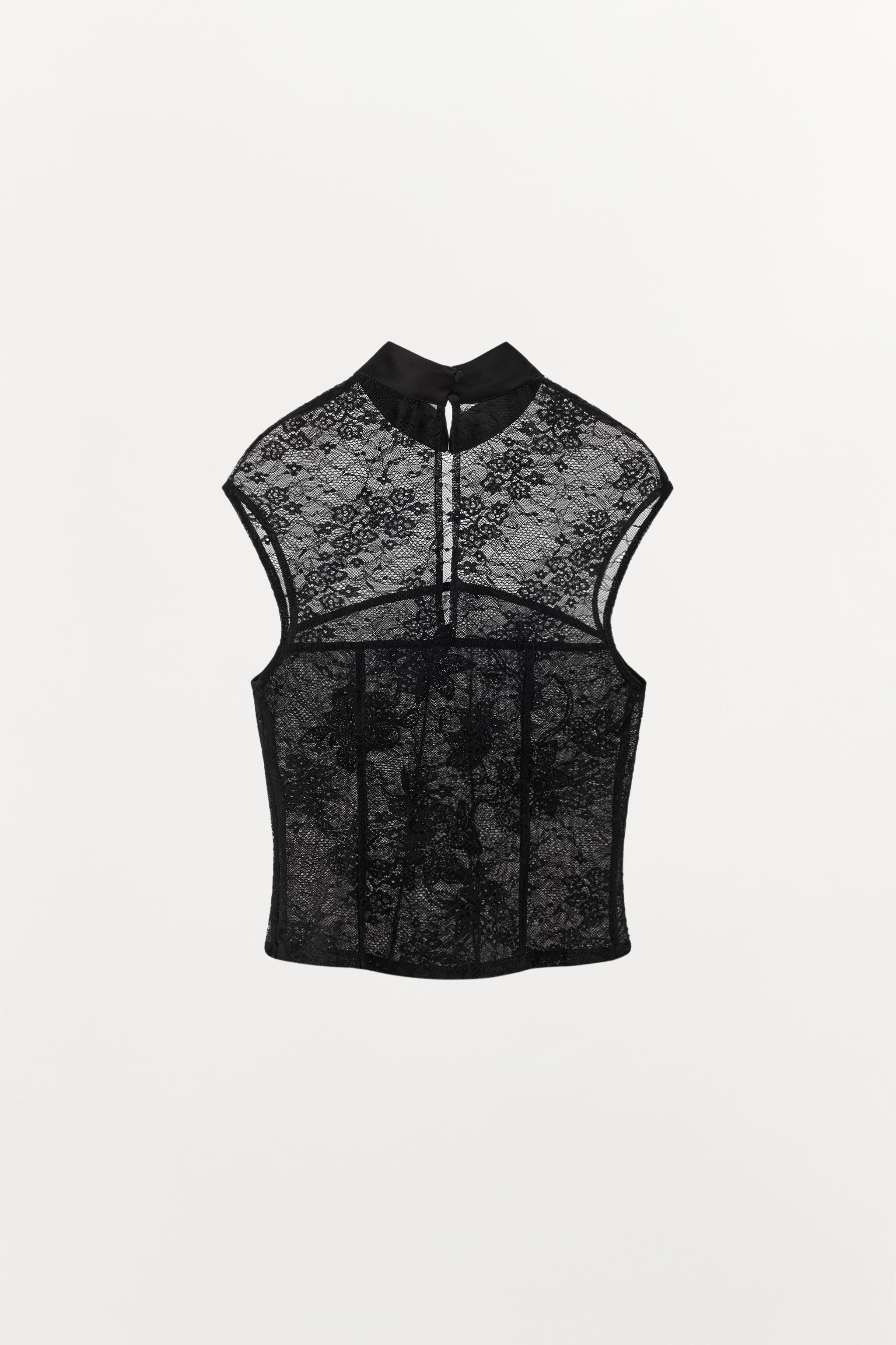 EMBROIDERED LACE TOP