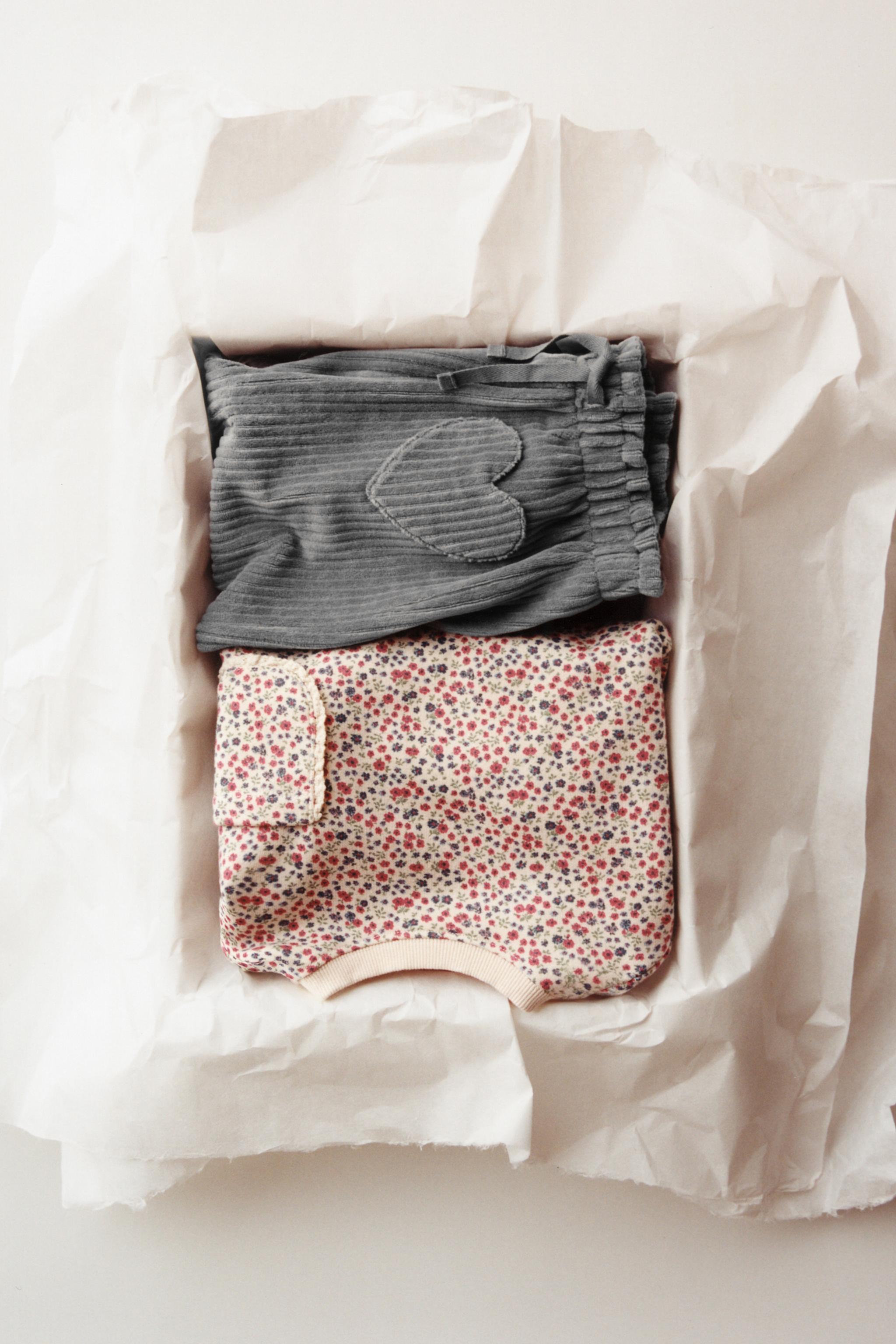 PANTALON BAGGY EN VELOURS CÔTELÉ AVEC POCHES CŒUR