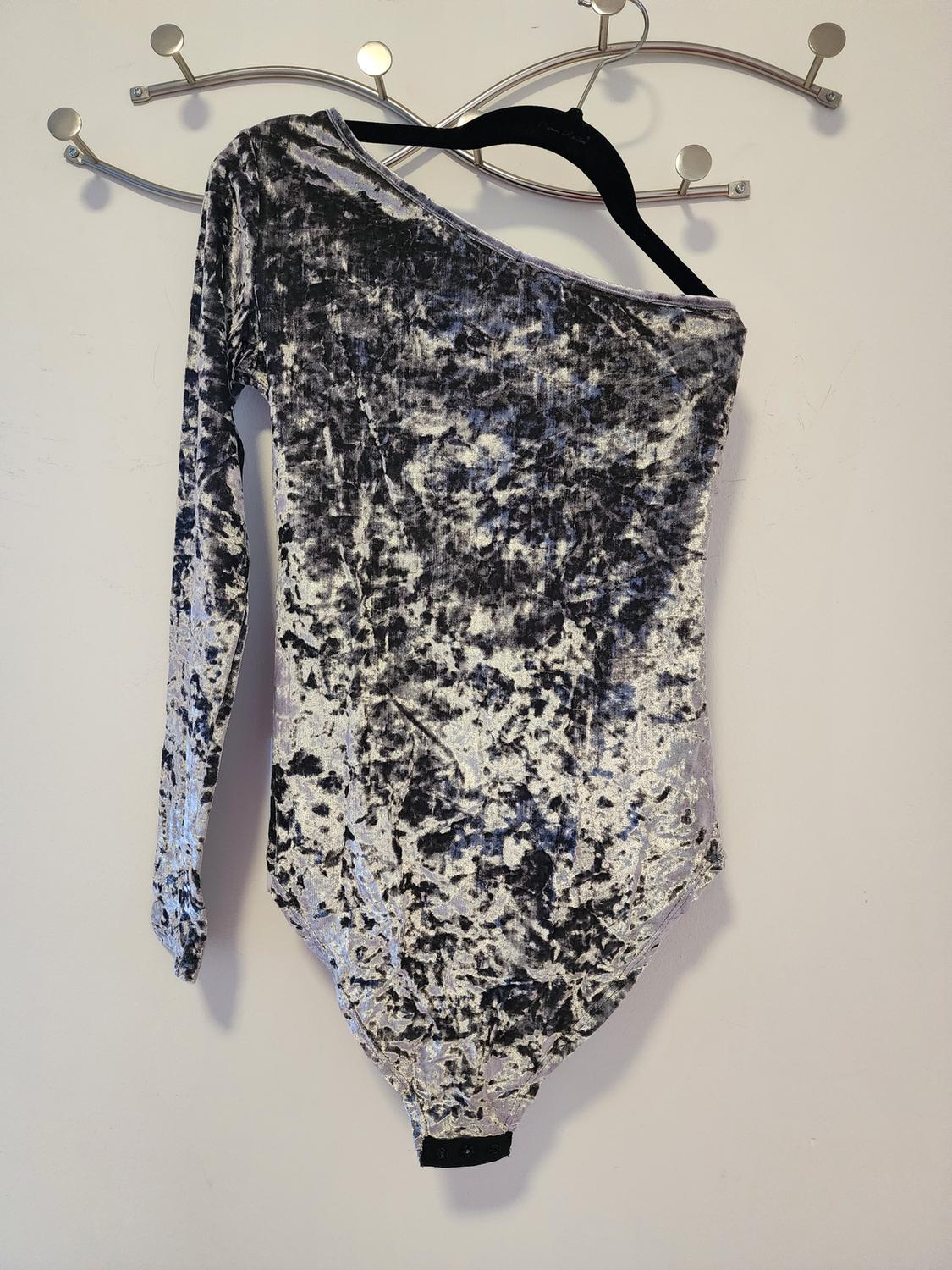 SATIN EFFECT ASYMMETRIC BODYSUIT - Image 3