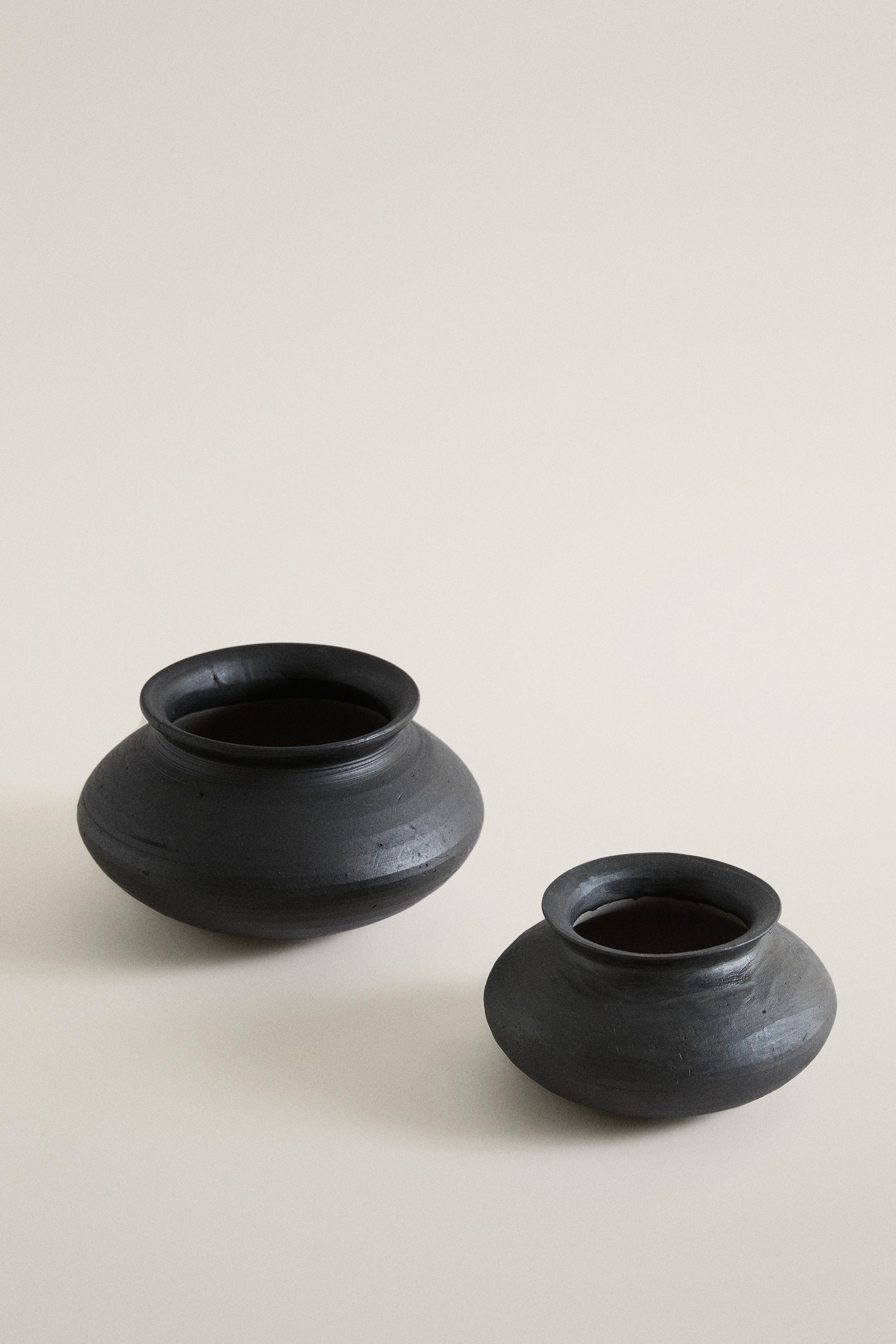 KENZAN OVAL DECORATIVE VASE - Black | ZARA United States
