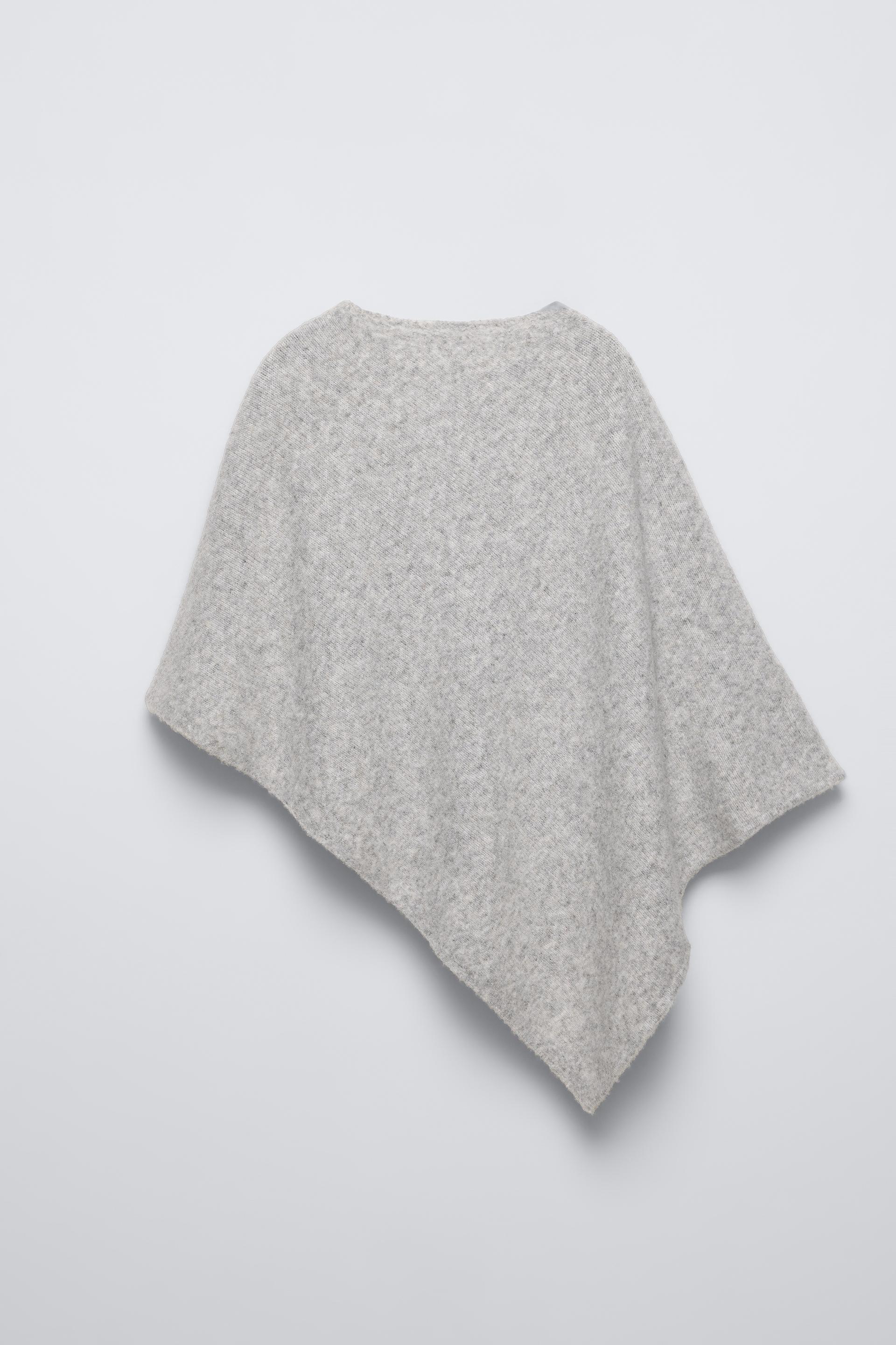 Zara JACQUARD deals KNIT PONCHO