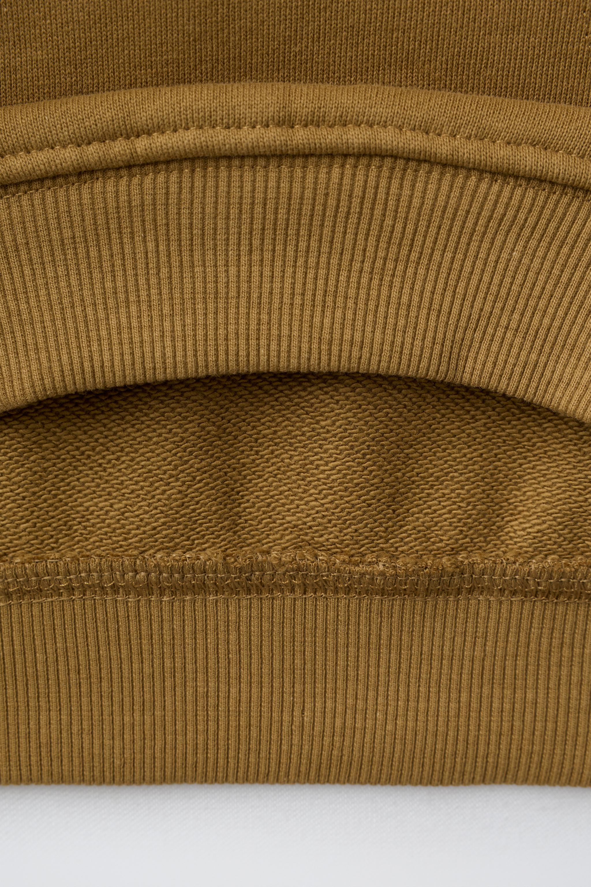SOLID HOODIE