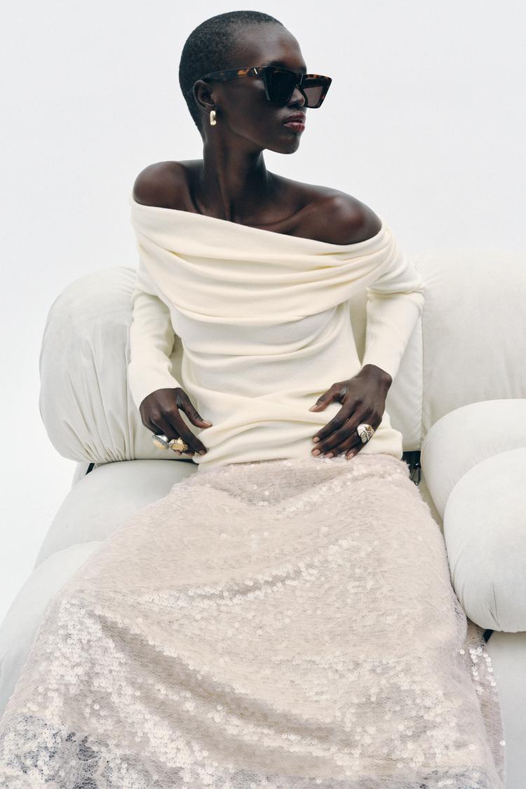 FALDA MIDI PUNTO LENTEJULEAS Rosa tiza ZARA España