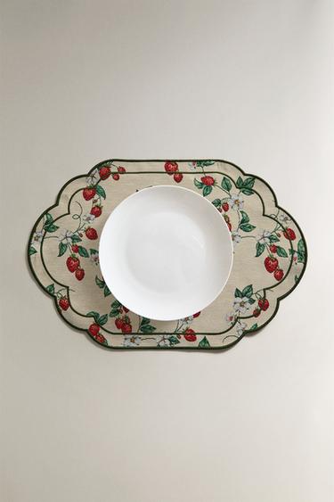 STRAWBERRY JACQUARD PLACEMAT - Green by Zara - Image 4
