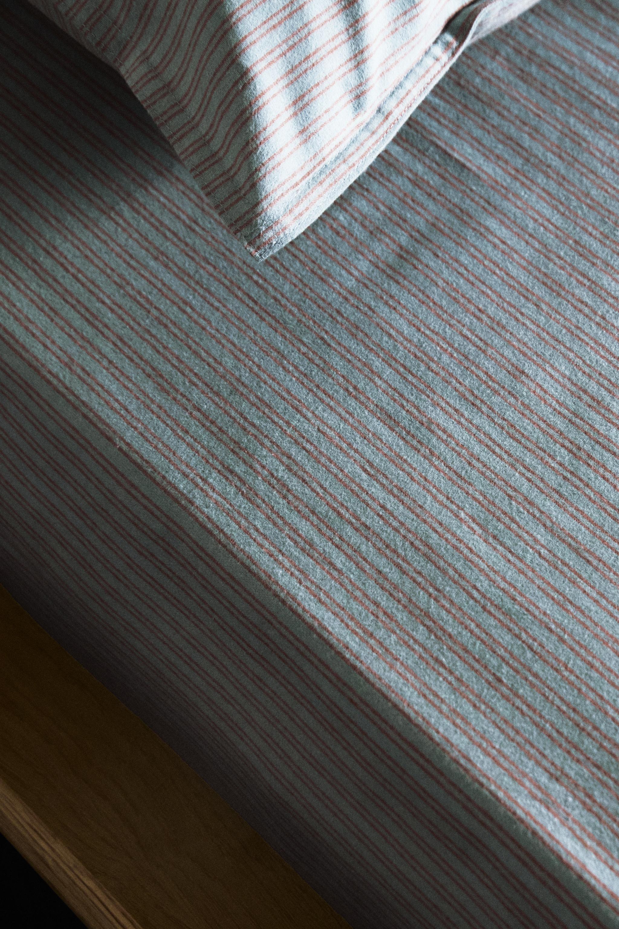 KIDS' STRIPED FLANNEL FITTED SHEET